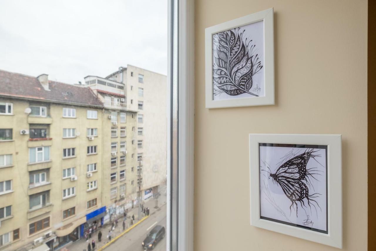 Modern 2 Bedroom Apartment Next To Vitosha Str. Sofia Exteriör bild