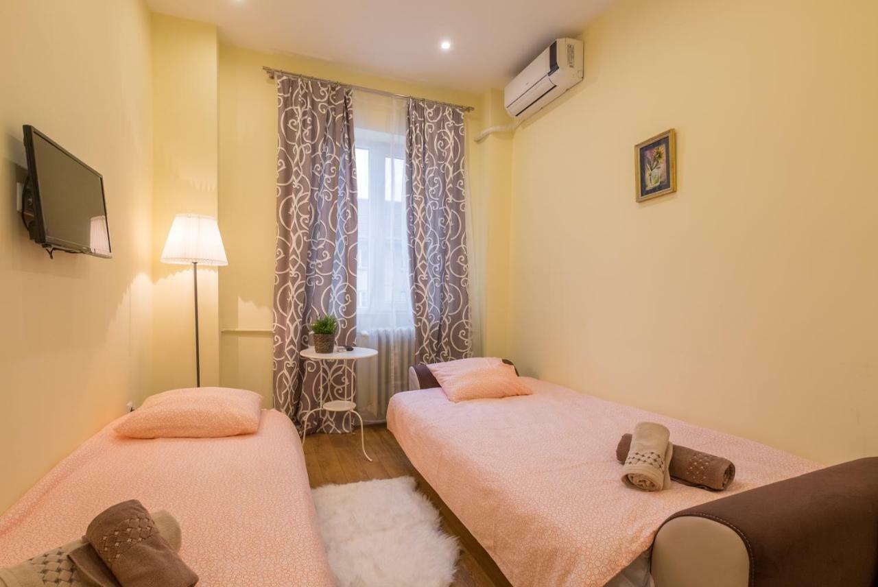 Modern 2 Bedroom Apartment Next To Vitosha Str. Sofia Exteriör bild