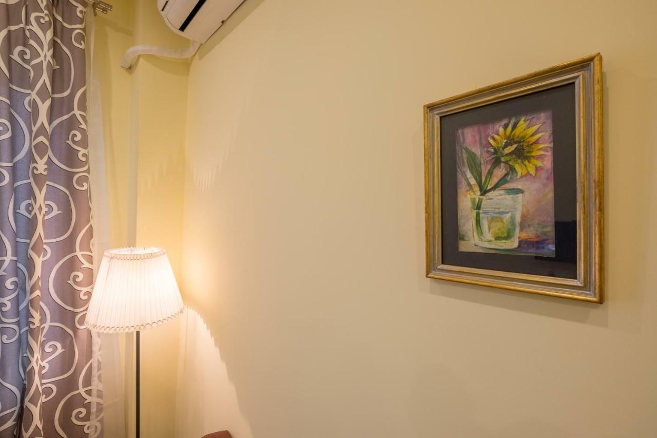 Modern 2 Bedroom Apartment Next To Vitosha Str. Sofia Exteriör bild